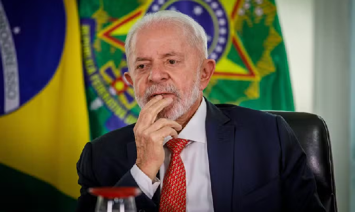 Lula se reúne com número 2 do Itamaraty para discutir tensão com a Venezuela