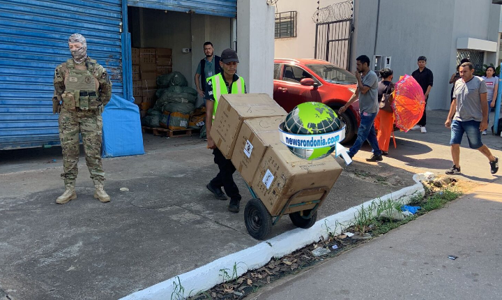 POLÍCIASEM NOTAS: Operação entre PRF, Receita Federal e Exército apreende produtos contrabandeados em Porto Velho