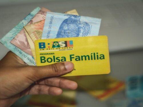 Lula lança hoje novo Bolsa Família com valor mínimo de R$ 600 e extra de R$ 50