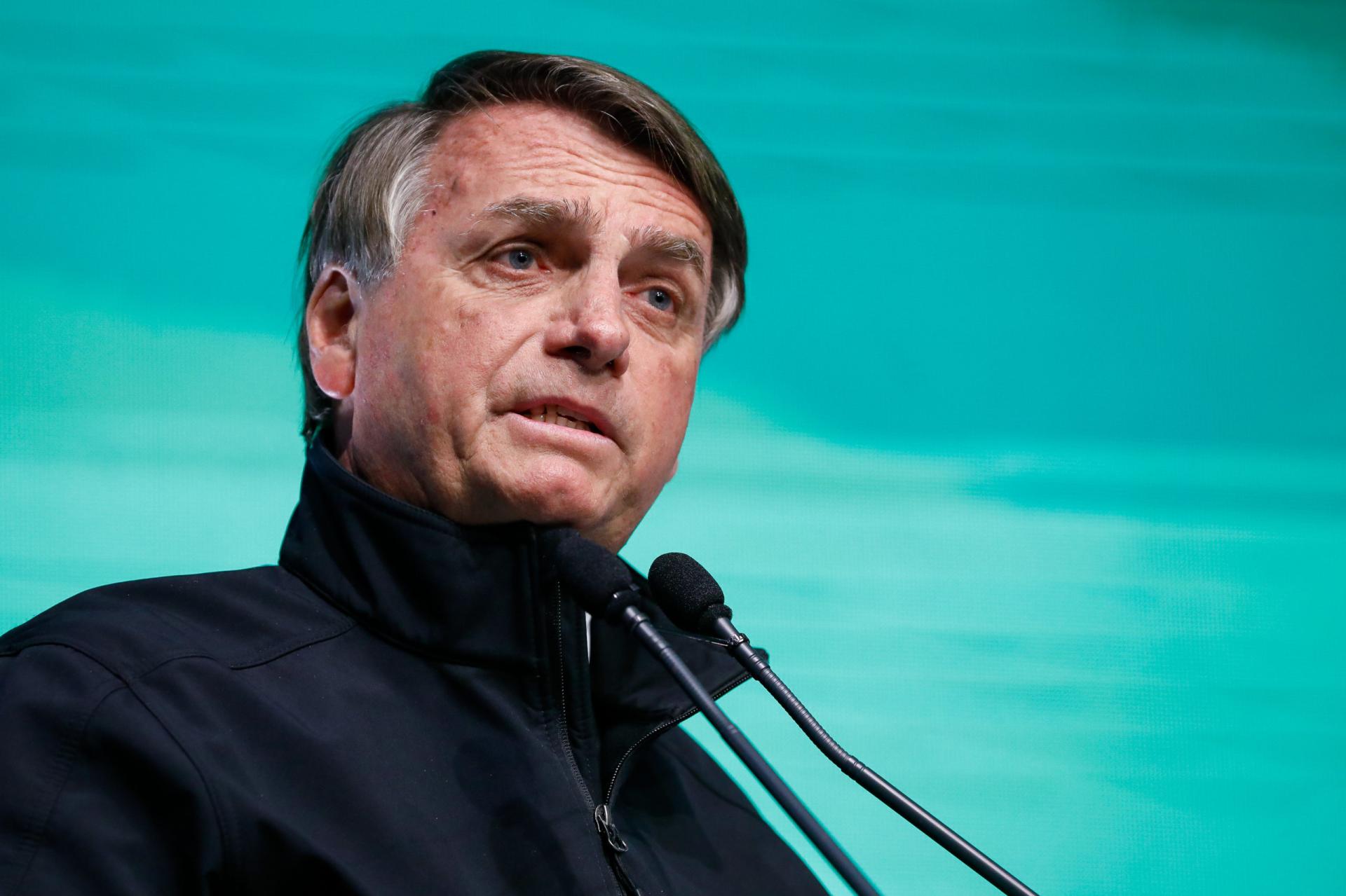 Polícia Federal apreende celular de Jair Bolsonaro em operação