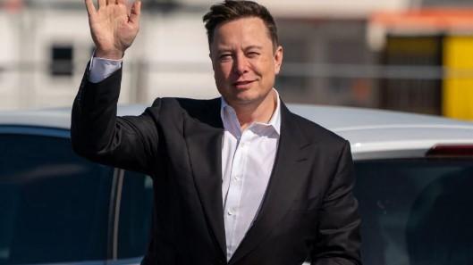 Elon Musk recupera posto de pessoa mais rica do mundo.