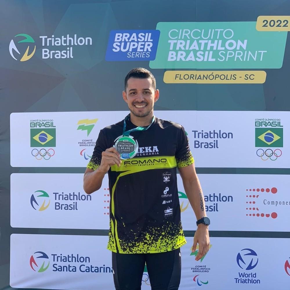 Triatleta rondoniense viaja para representar o Brasil em mundial na Alemanha: 'ficha ainda não caiu'