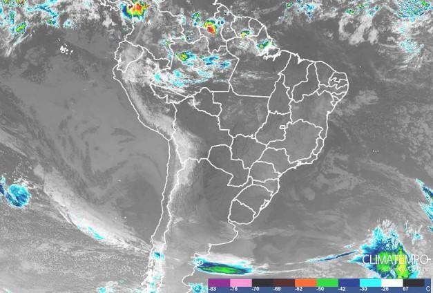 Ar seco deixa quase todo o Brasil com baixa umidade do ar