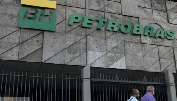 Petrobras tem queda de 47% do lucro líquido no 2º trimestre