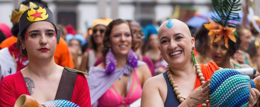 Mulheres contam como é viver com doença que provoca queda de cabelo