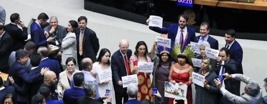 Congresso também derruba veto de Lula sobre o marco temporal indígena