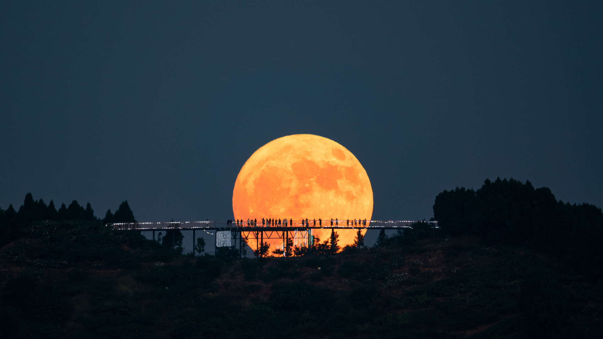 Super Lua: veja as imagens do resultado de dois fênomenos